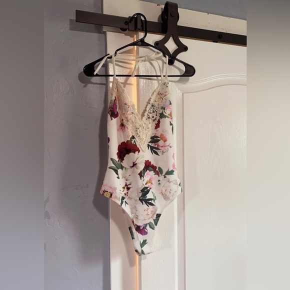 Windsor Tops - Windsor Pink Floral Bodysuit